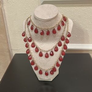 Beaded necklace dark purple/red